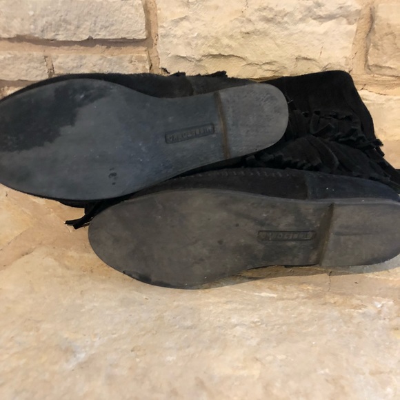 Minnetonka Boots - Picture 4 of 4